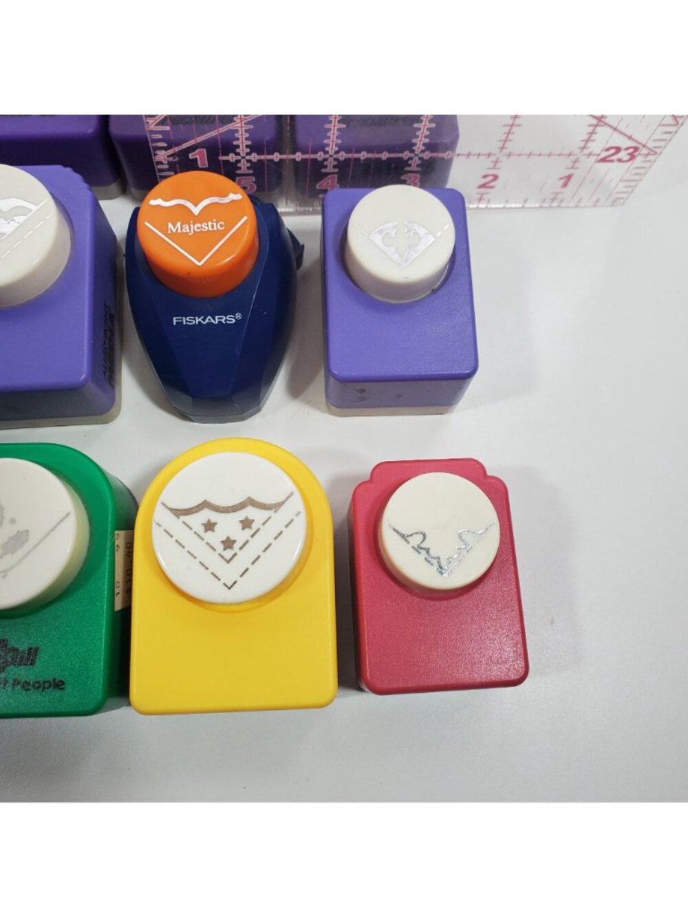 Paper Punches Lot Zutter McGill Fiskars Family Treasures Decorative Corner Edge - Picture 10 of 11
